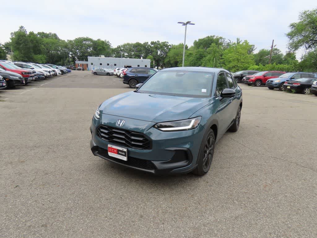 2027 Honda HR-V Sport in Nordic Forest Pearl — front three-quarter view
